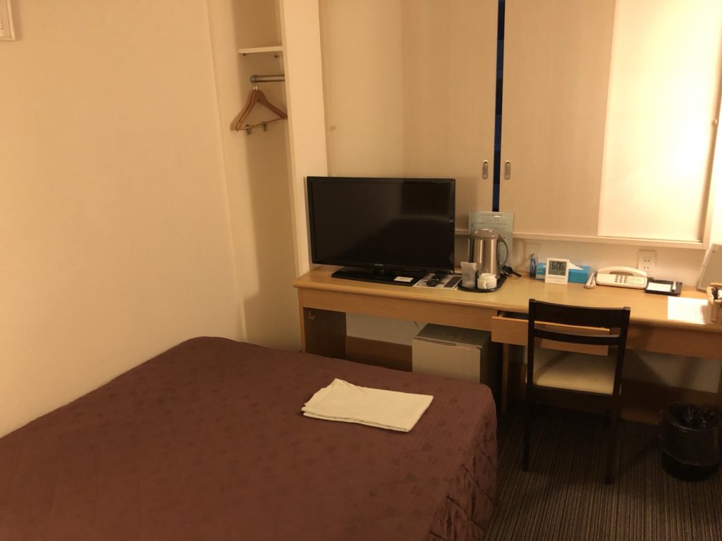 アーベントホテル厚木　ベッド